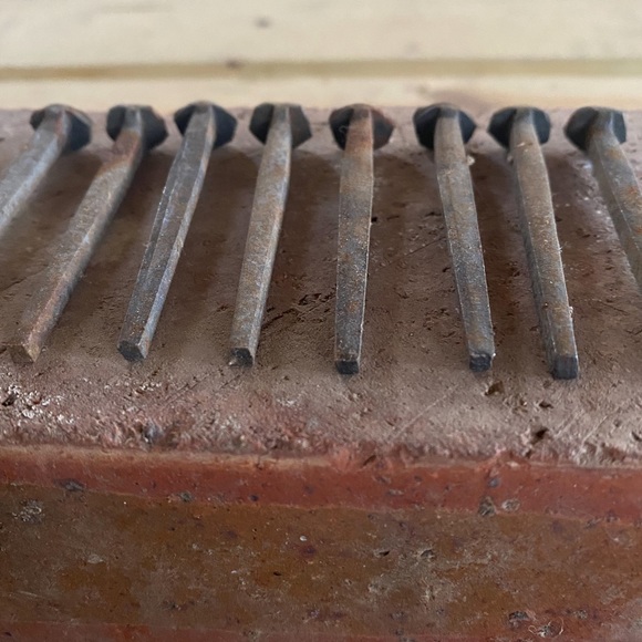 Historic wrought iron hand forged nails square ANTIQUE curiosity oddities - Picture 8 of 8